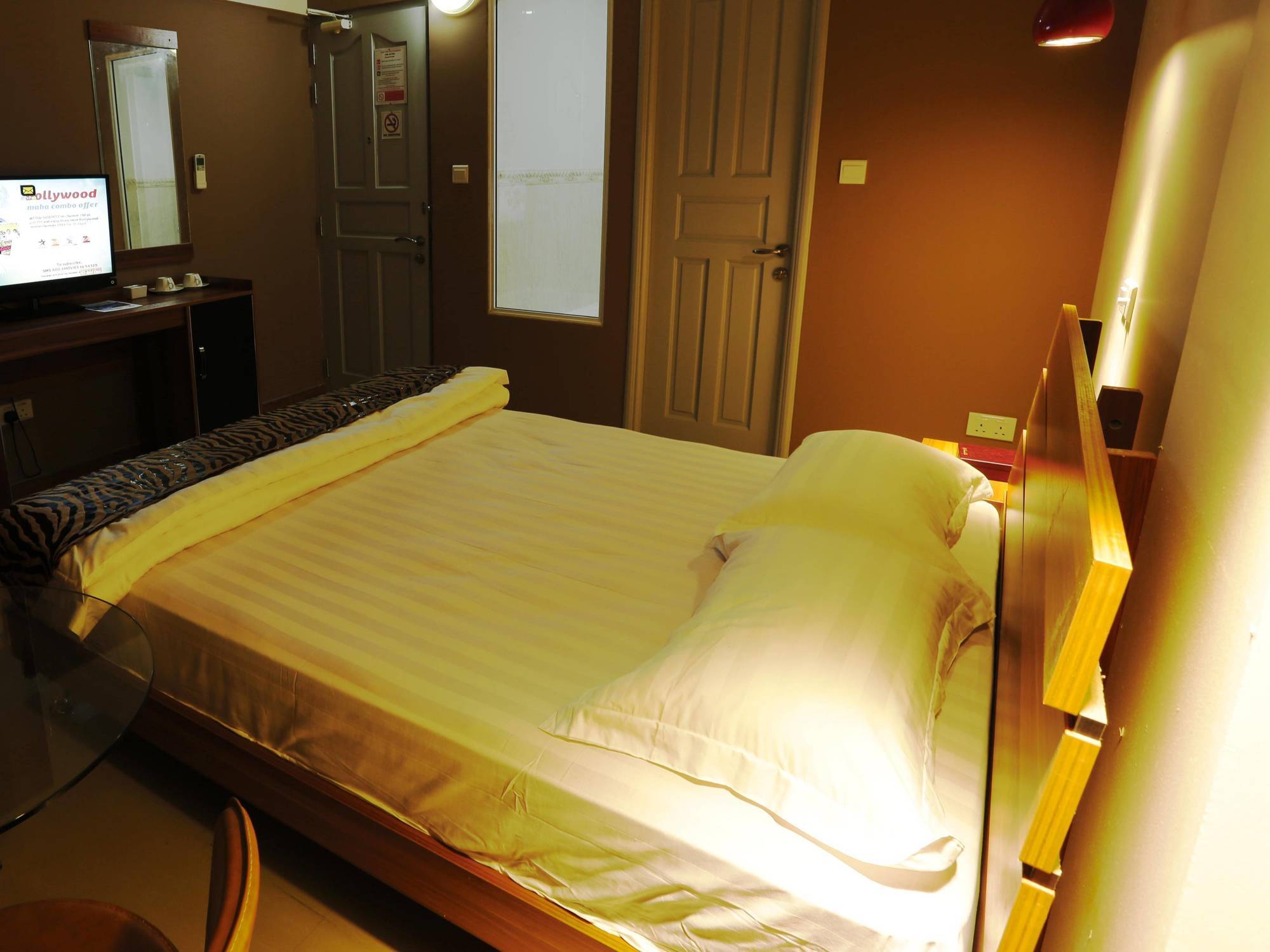 Surfview Raalhugandu Hotel Malé Kültér fotó